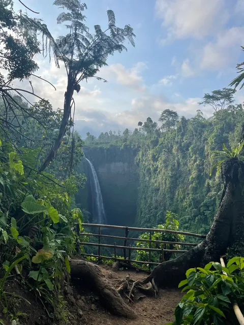 Panorama Kabut Pelangi