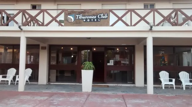 Hotel Tiburones Club