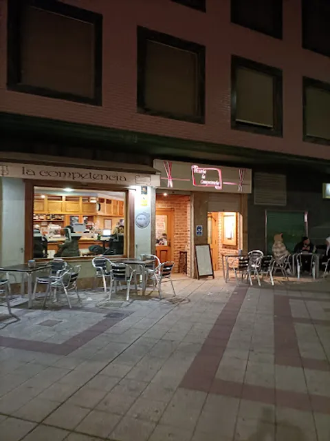 Pizzería La Competencia