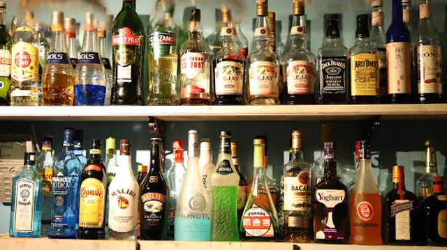 CAFE&BAR FUTONHOUSE(フトンバー)