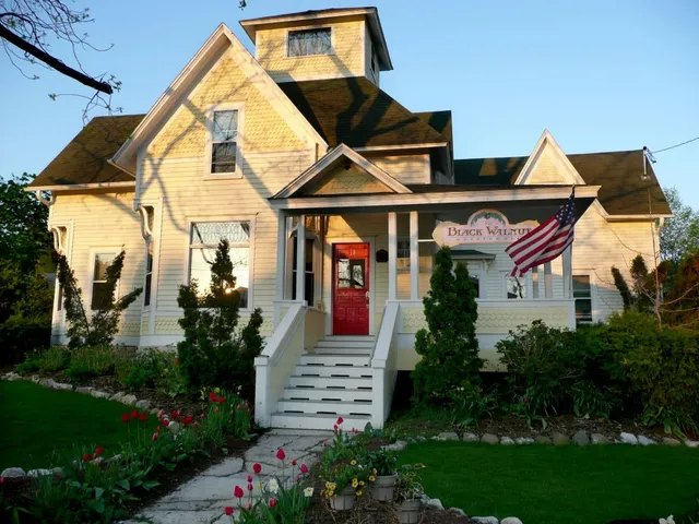 Black Walnut Guest House Bed & Breakfast
