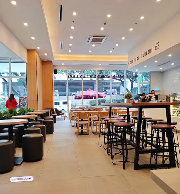 The Coffee Bean & Tea Leaf - SM Center Pasig