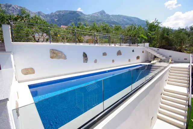 Apartments Makarska