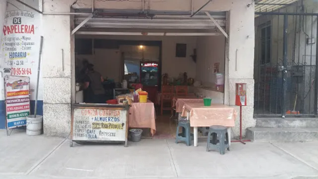 comida para llevar y algo más