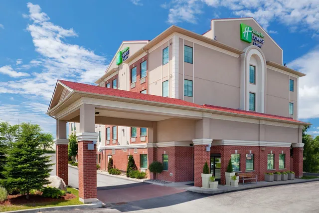 Holiday Inn Express & Suites Barrie by IHG