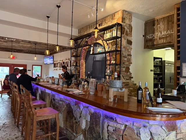 Nixtamali Molino + Comedor