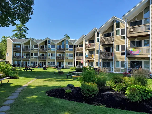 Misty Harbor Barefoot Beach Resort