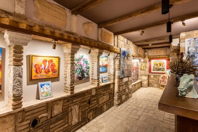 Orlik Gallery