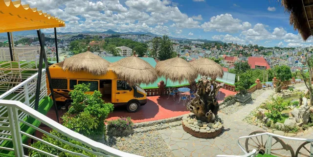 Dylan Café & Homestay