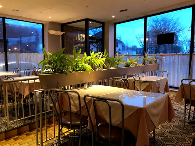 Velos Pizzeria Brochetterie