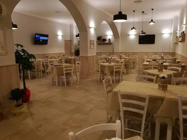 PIZZERIA RISTORANTE Al Grottino