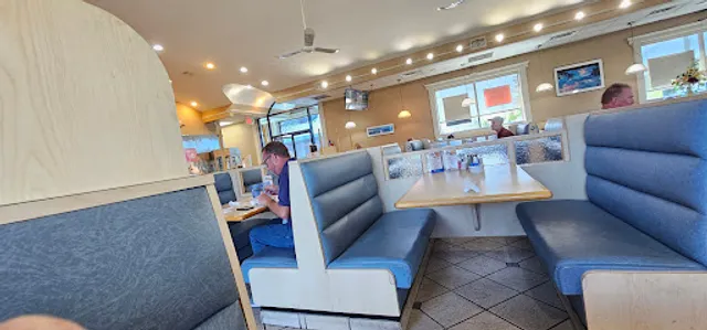 Angelo's Avenue Grille