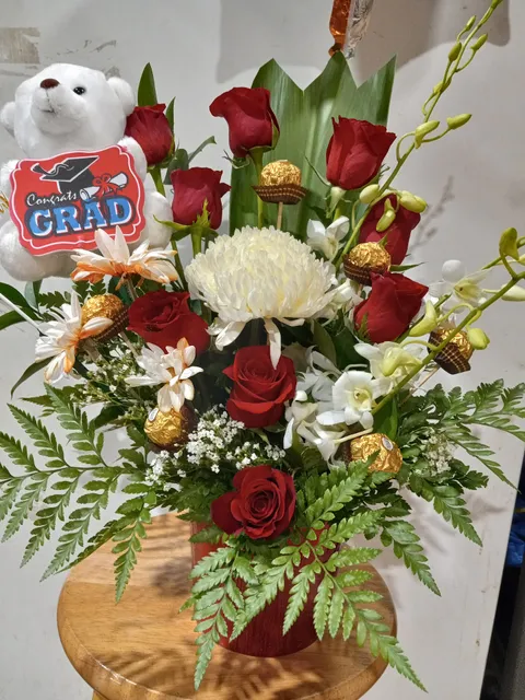 Floristeria 4 Hermanos (Farmers Market)