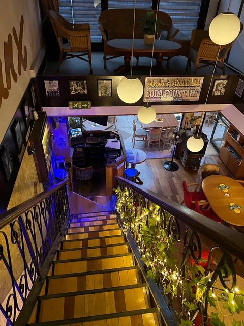 Franx Bar and Restaurant