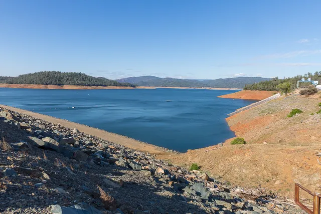 Lake Oroville Dam