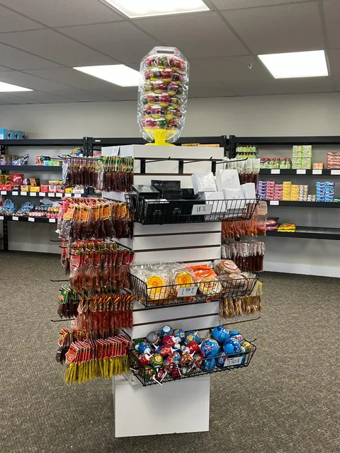 La Mas Barata (M&N Distribution)