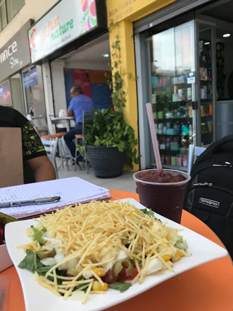 Fast Nature - 313 norte