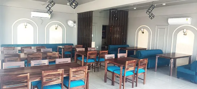 Jaipur Zaika Restaurant (Best Veg Restaurant | Best Banquet Hall | Top Family Restaurant in Jaipur