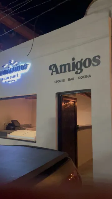 Amigos Sports Bar & Cocina