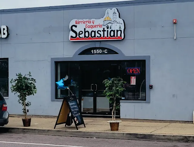 Birrieria y Taqueria Sebastian