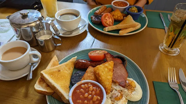 Treats Cafe & Tea Room