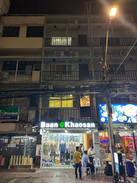 Baan at Khaosan Hostel