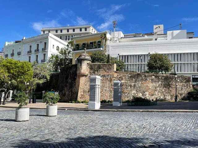 Plaza Licenciado Eugenio María de Hostos