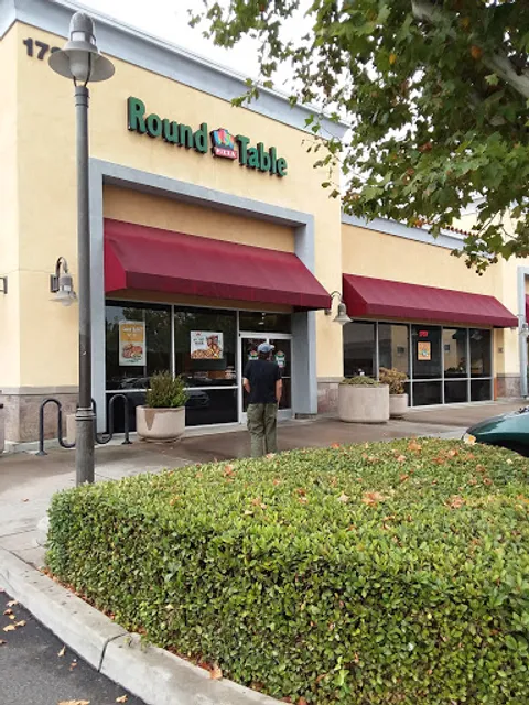 Round Table Pizza