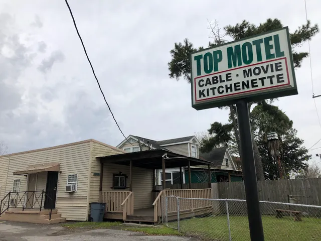 Top Motel