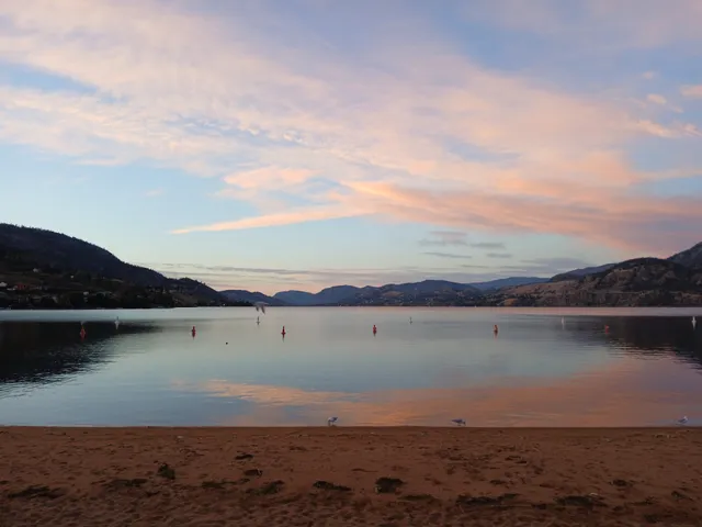 Skaha Lake Beach