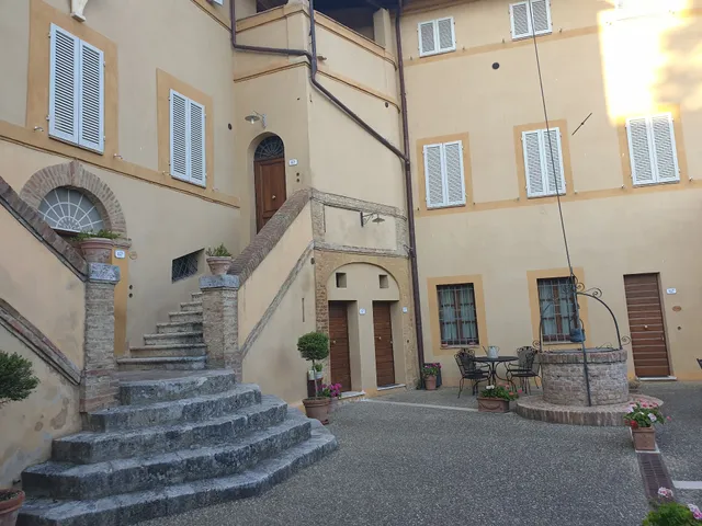 Casa Vacanze "Alla Pieve di Lucignano"