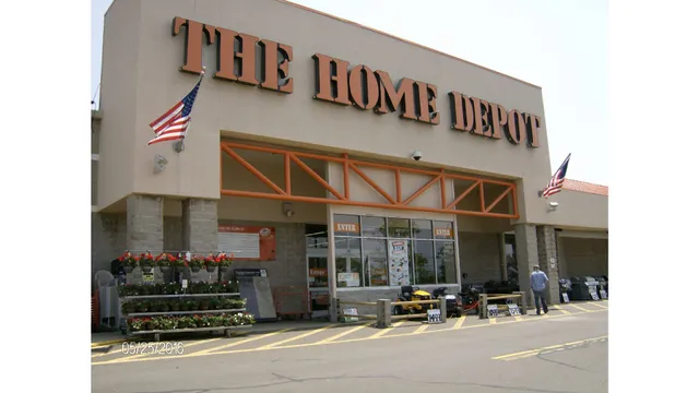 Home Depot Plaza