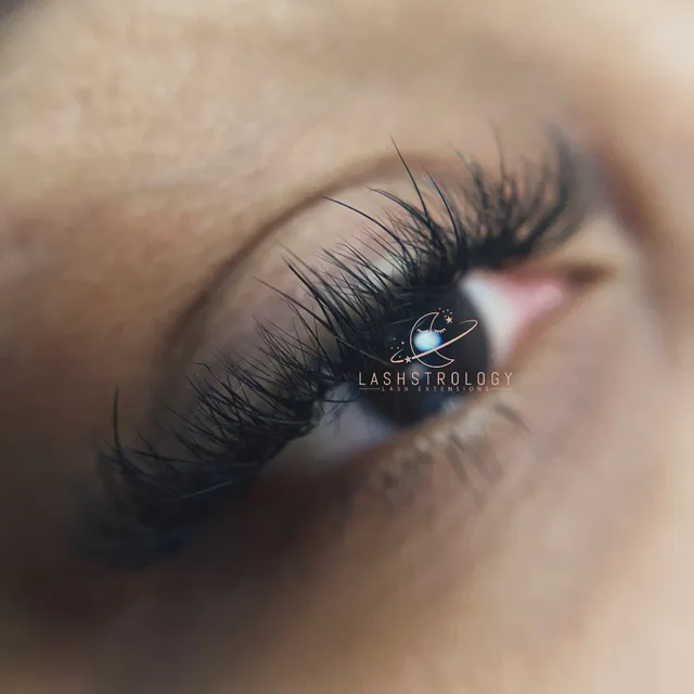 Lashstrology