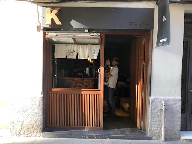 KITSUNE - Restaurante japonés en Barcelona. Sushi a domicilio y para llevar