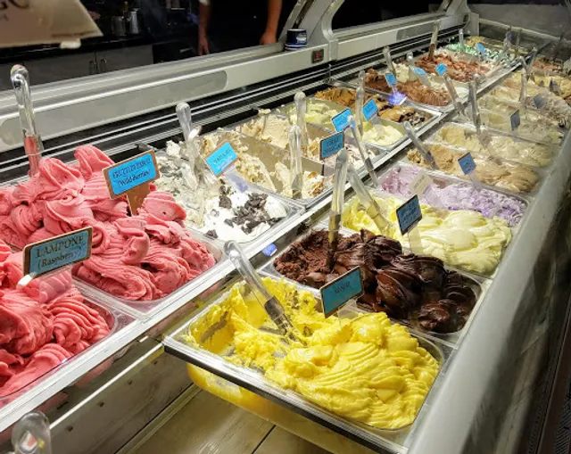 Paciugo Gelato & Caffè