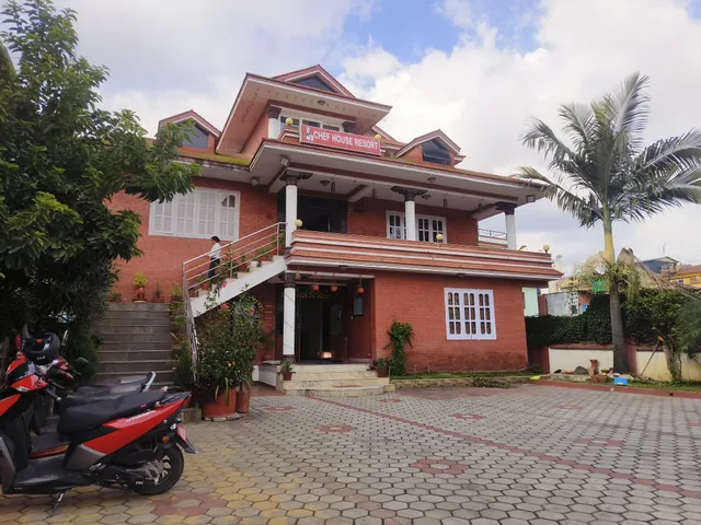 OYO 375 Chef House Resort