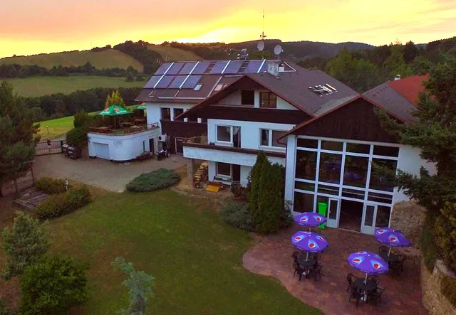 Wellness Party Hotel