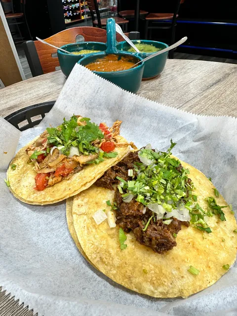 Comida y Antojitos Mexicanos