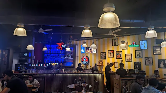 Pop Tate's R Mall Mulund