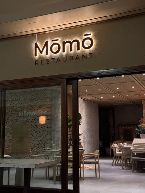Momo Restaurant & Cocktail