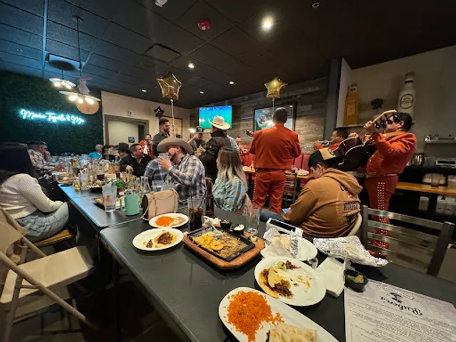 Ruben's Grill + Cantina