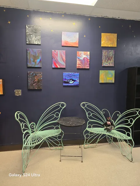 Purrl’s Tea & Curious