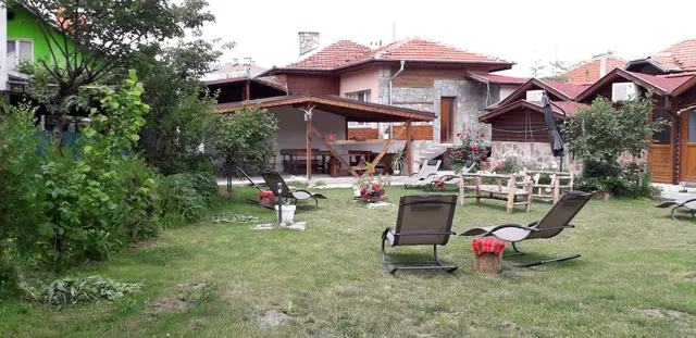 Къща за гости "Момина Сълза"