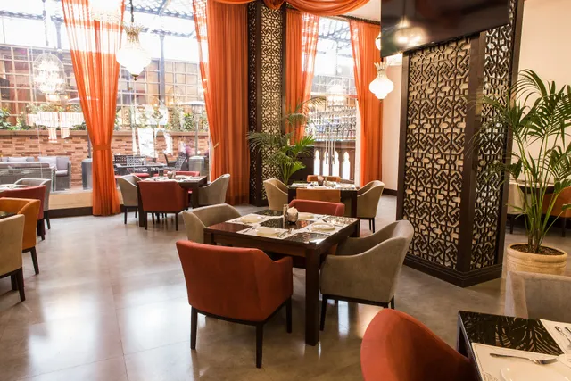 Mada'in Arabic Restaurant & Café