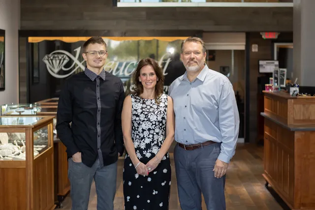 Kneucraft Fine Jewelry & Design