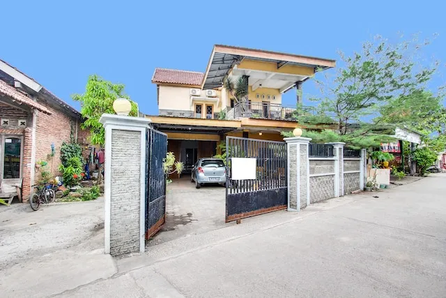 SPOT ON 91935 Hellena Guesthouse