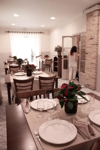 Hotel - Restaurant Fonda Mitjà