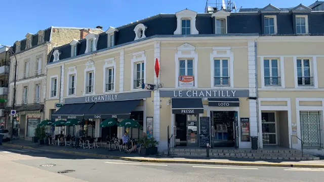 Café de la Gare "Le Chantilly"