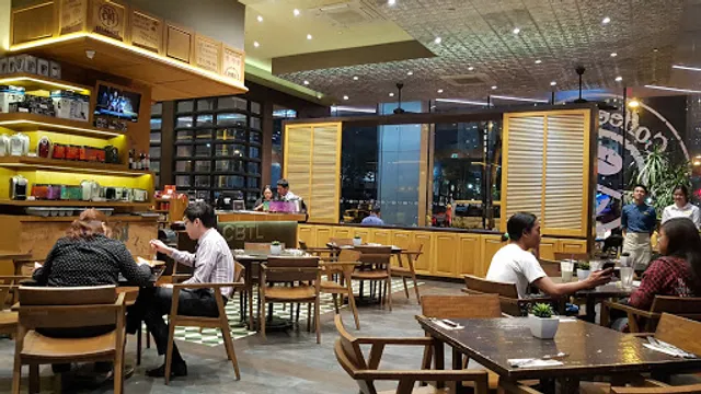 Coffee Bean and Tea Leaf Bistro