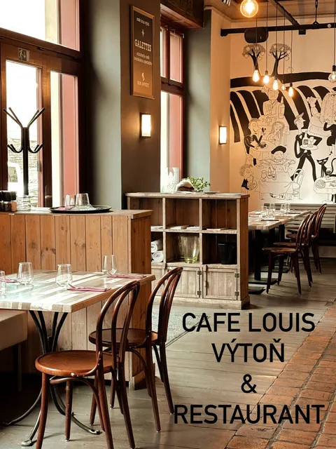 CAFE LOUIS VÝTOŇ & RESTAURANT